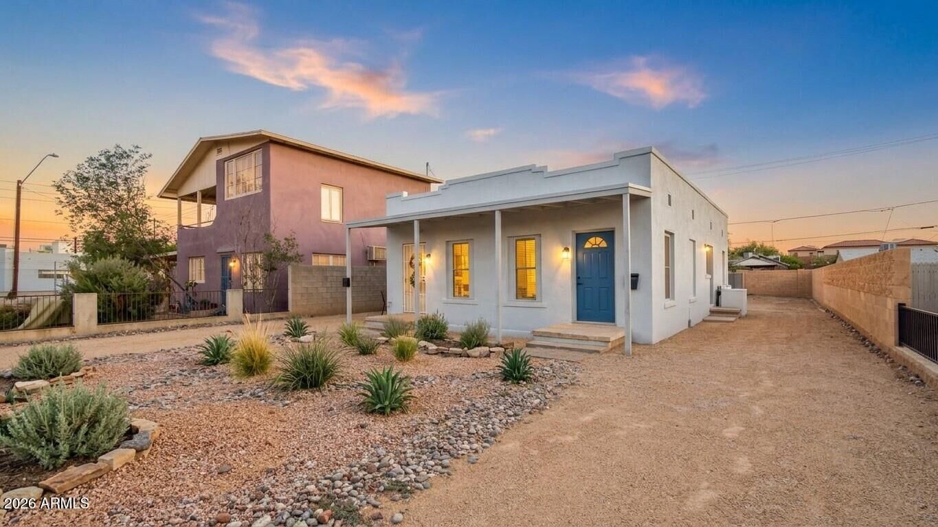 Property Photo:  1513 W Taylor Street A And B  AZ 85007 