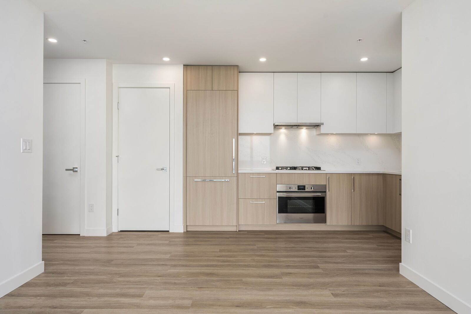 Property Photo: 9675 King George Boulevard 2801 BC V3T 0T7