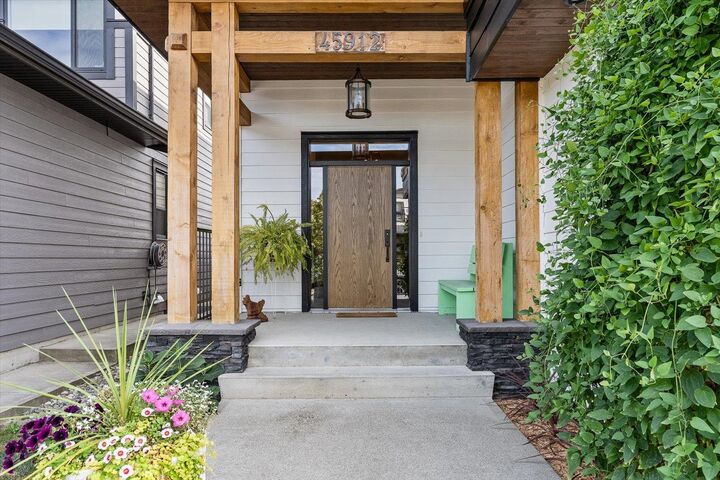 Property Photo:  45912 Bogey Place  BC V2R 0Z8 