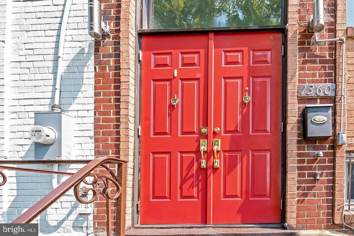 Property Photo:  1360 W Street NE  DC 20018 