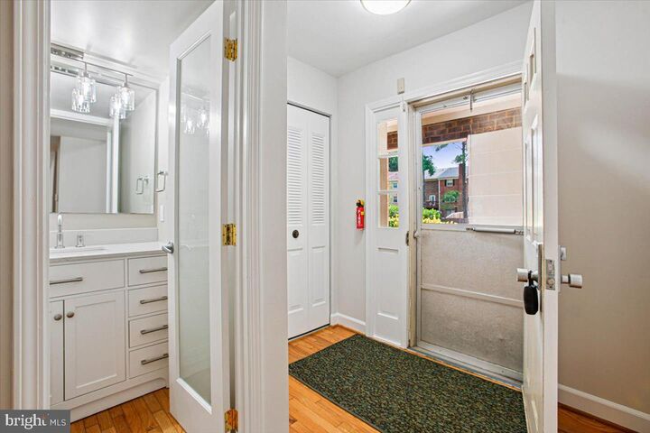Property Photo: 1005 Tapawingo Road SW VA 22180