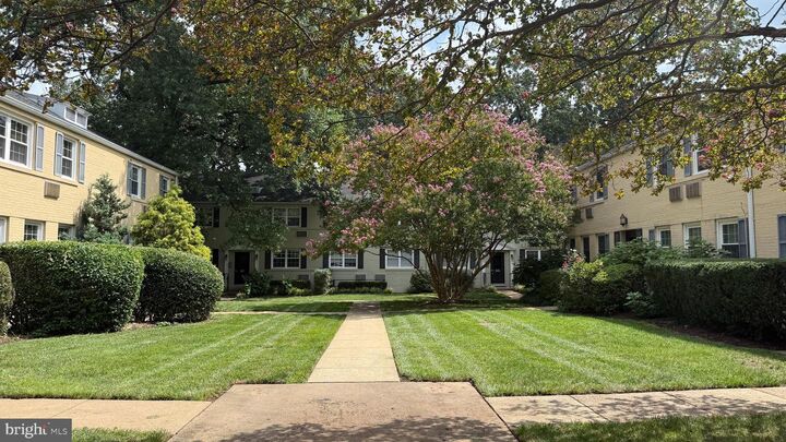 Property Photo:  105 N George Mason Drive 1053  VA 22204 