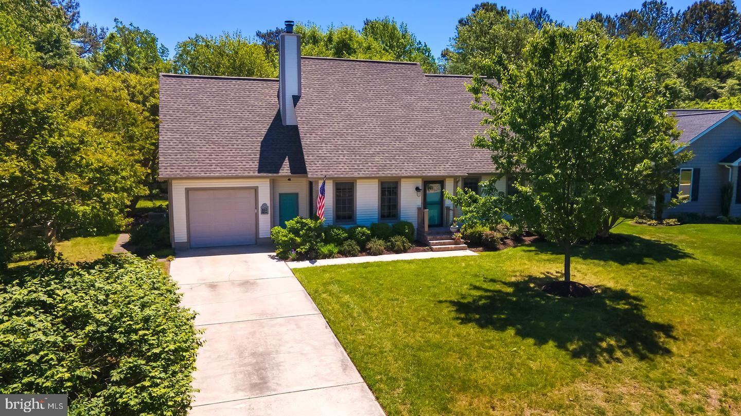 Property Photo: 107 Ocean View Boulevard DE 19958