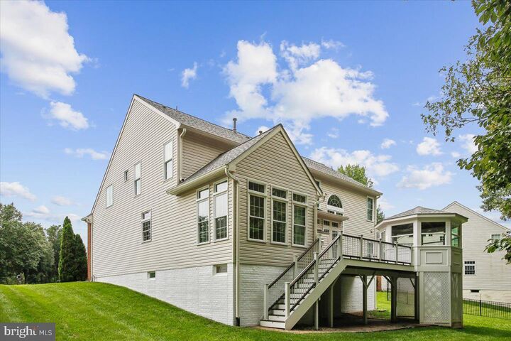 Property Photo:  8558 Fisher Woods Drive  VA 22079 