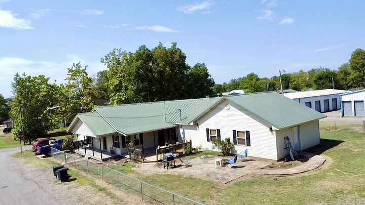 Property Photo:  110 3rd St  AR 72832 