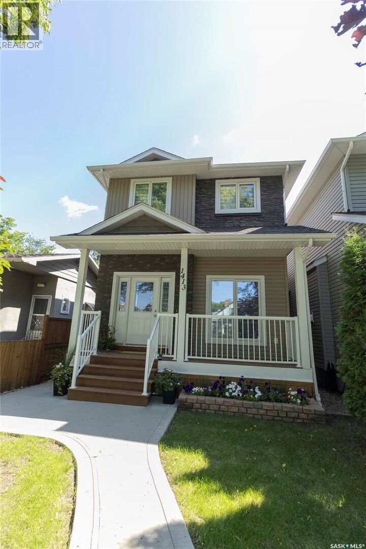 Property Photo: 1413 Cairns Avenue SK S7H 2H3