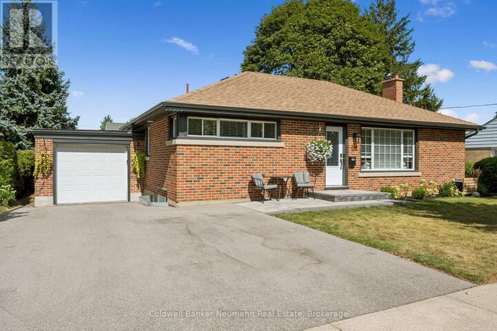 Property Photo:  11 Western Avenue  ON N1H 6A5 