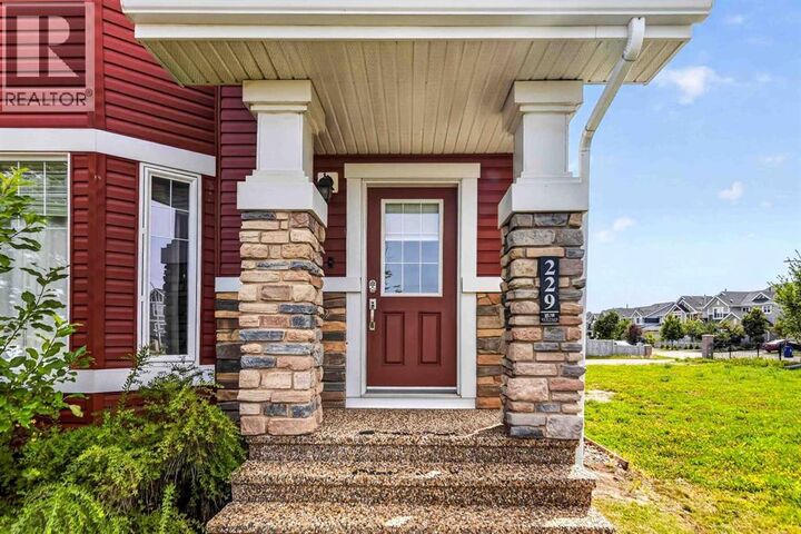 Property Photo:  229 Heritage Drive  AB T9K 0X9 