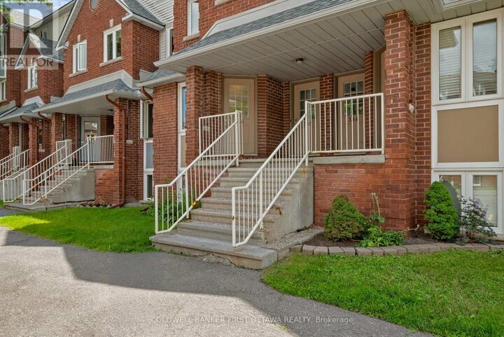 Property Photo:  386 Briston Private  ON K1G 5R3 