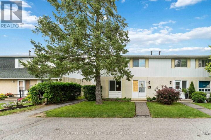 Property Photo: 1532 Beaverpond Drive A ON K1B 3R9