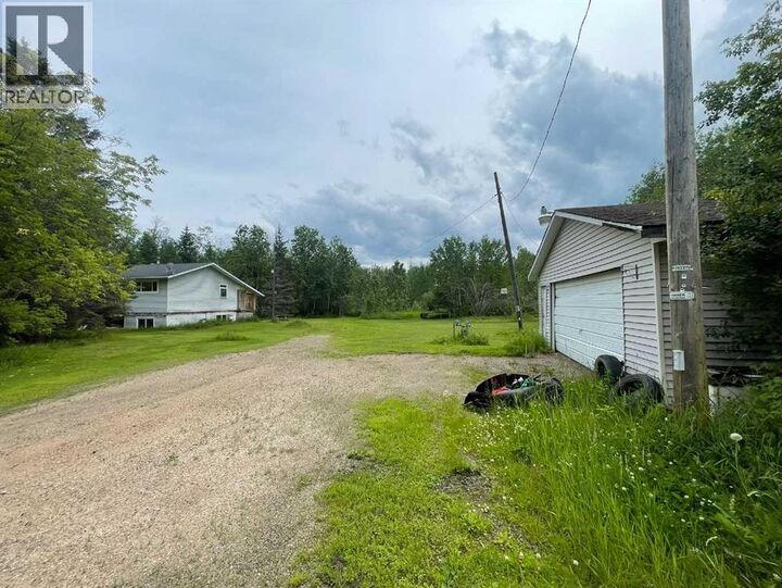Property Photo:  4626 Cherry Wood Drive  AB T9M 1P5 