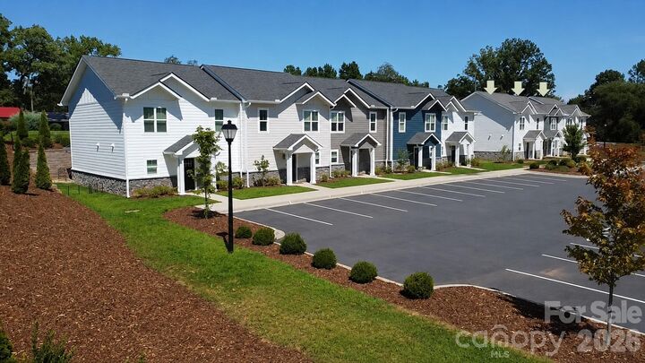 Property Photo: 189 Beacon Avenue NC 28655