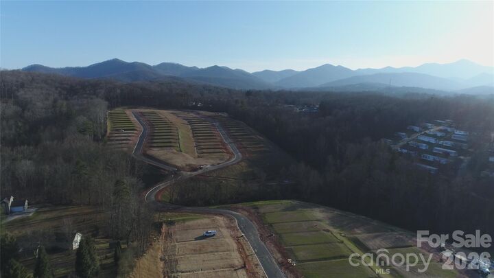 Property Photo: 313 Audrey Loop Road NC 28715
