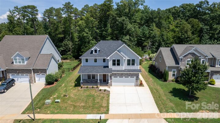 Property Photo: 1207 39th Avenue NE NC 28601