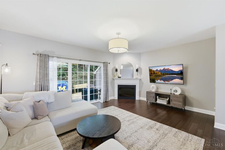 Property Photo:  5322 Reserve Circle  OH 45230 