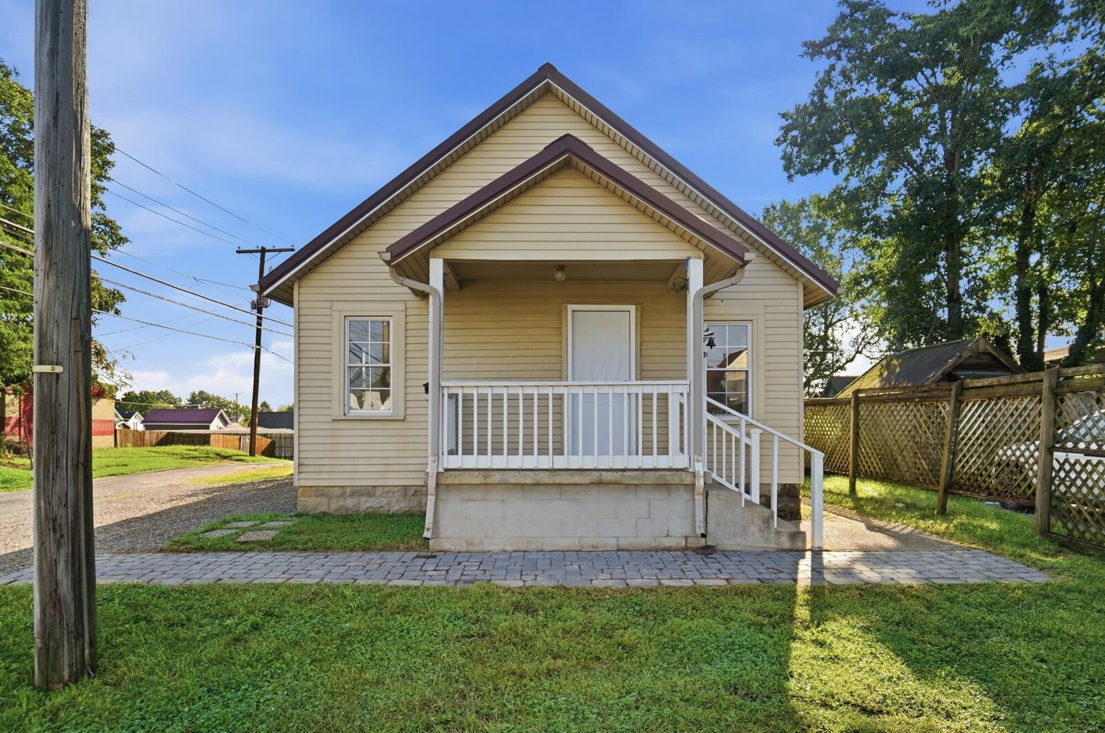 Property Photo:  60 Mohawk Street  OH 43055 