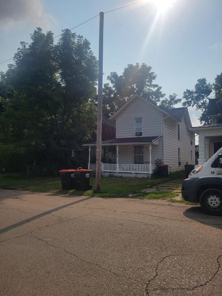 Property Photo:  107 Oakwood Avenue  OH 43055 