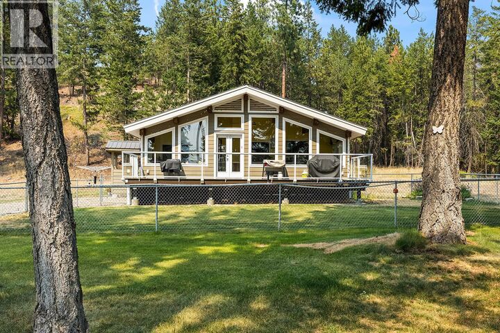 Property Photo: 5090 Mackinnon Road BC V0H 1X0