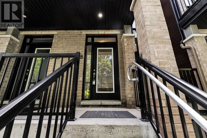 Property Photo:  538 Crescendo Private 32  ON K1X 0E4 