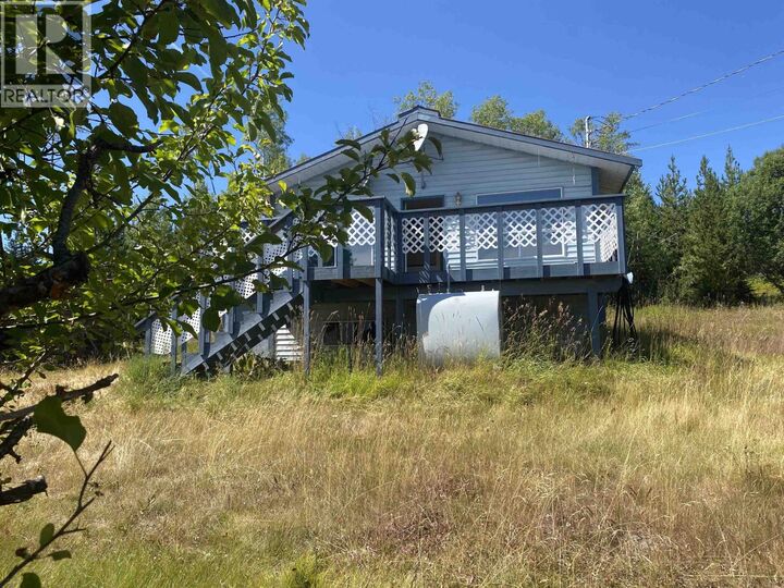 7188 Grossett Road — photo 1