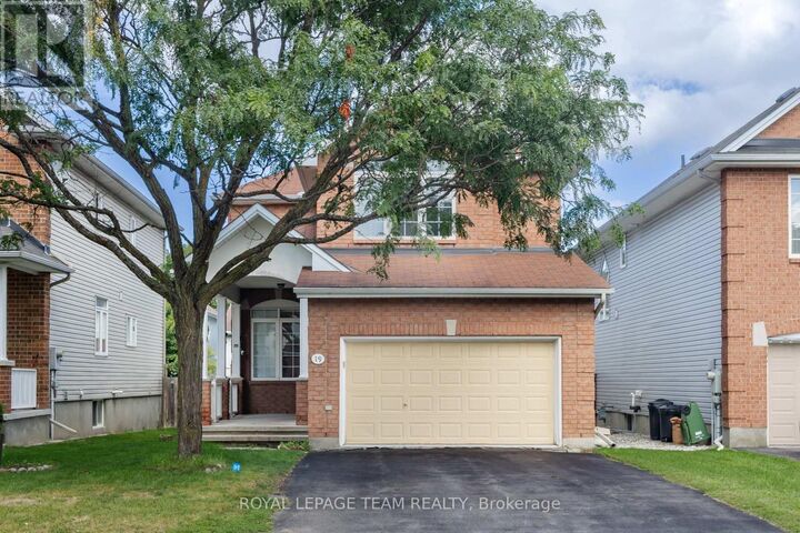 Property Photo: 19 Dunn Street ON K2K 3J8