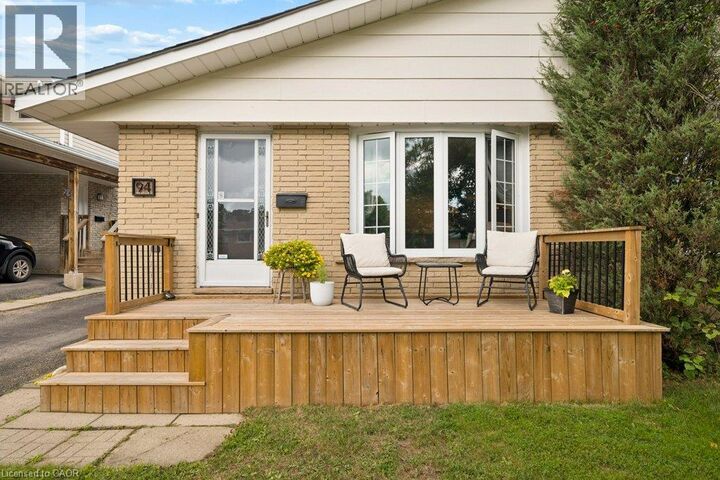 Property Photo:  94 Monteagle Crescent  ON N2N 1N1 