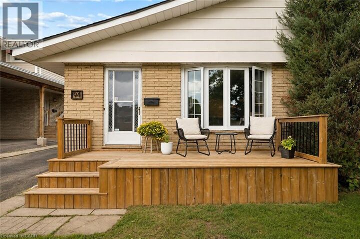Property Photo: 94 Monteagle Crescent ON N2N 1N1