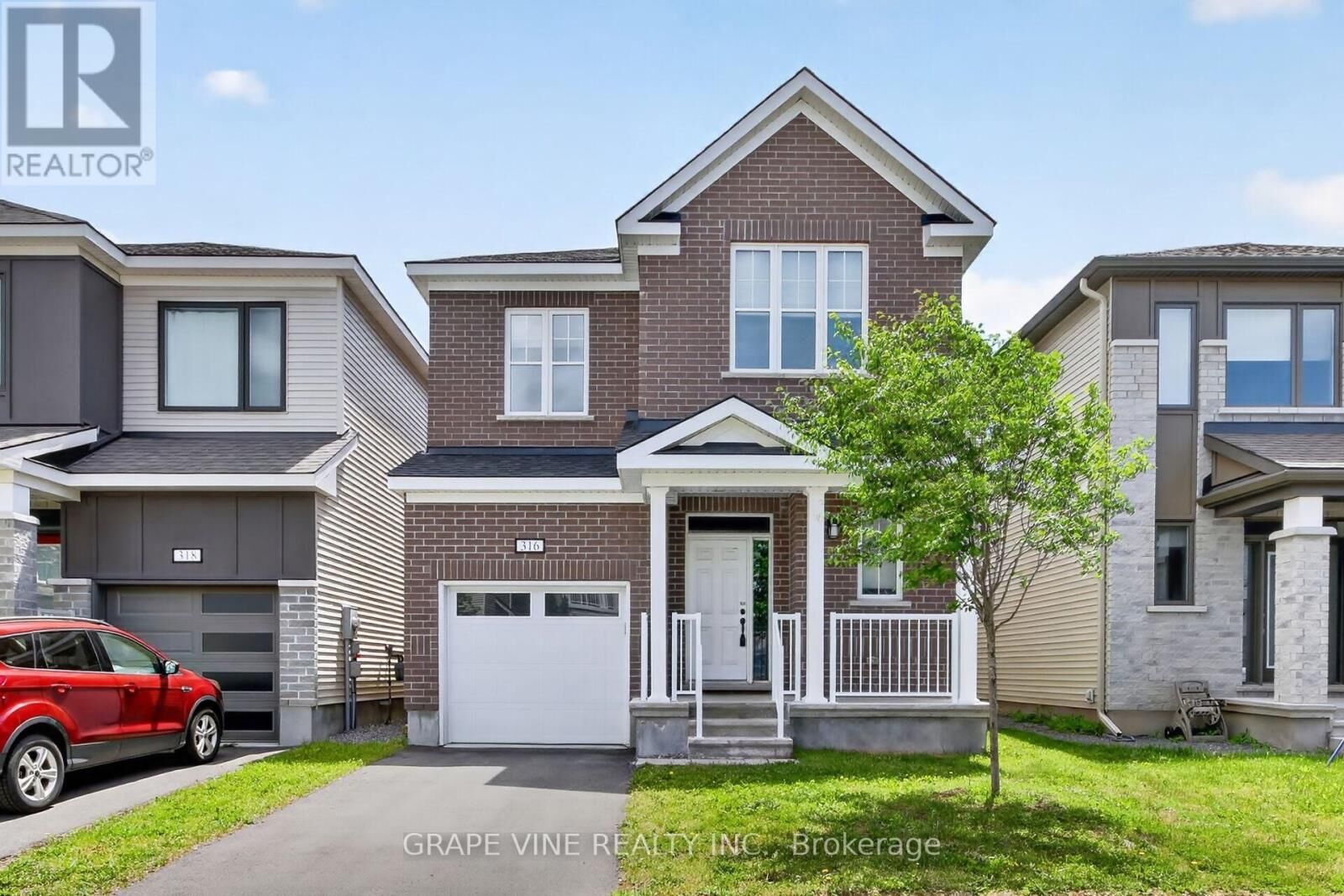 Property Photo: 316 Crossway Terrace ON K2J 5X9