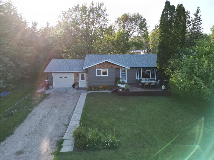 221 Norquay Avenue — photo 1