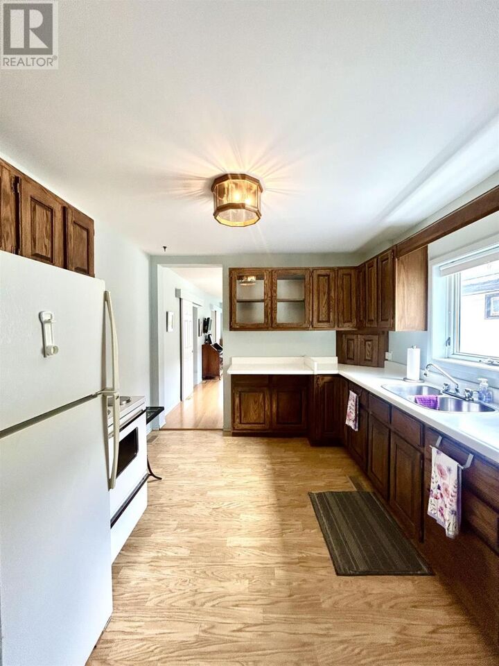Property Photo:  405 Mosher Avenue  ON P9A 2N1 