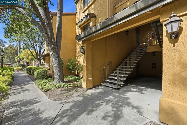 Property Photo:  460 Bollinger Canyon Ln 285  CA 94582 