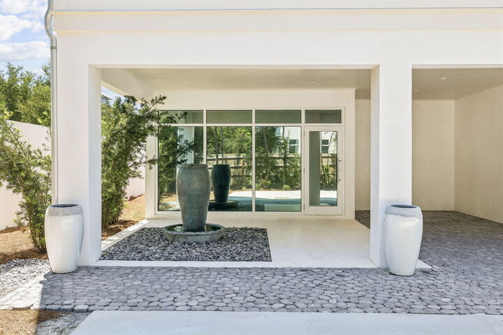 Property Photo:  10785 E Co Highway 30A Street  FL 32461 