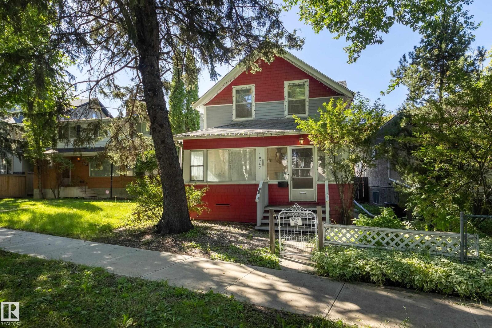 Property Photo: 10747 University Avenue NW AB T6E 4P8