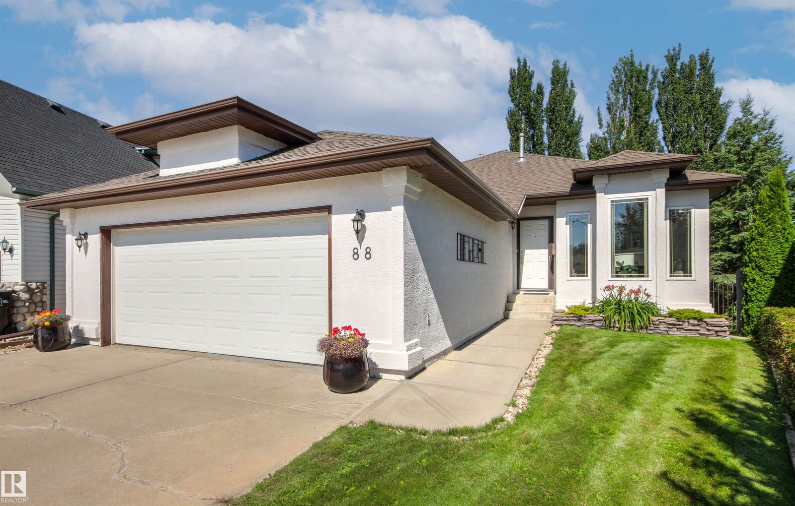 Property Photo:  88 Dechene Road NW  AB T6M 2S4 