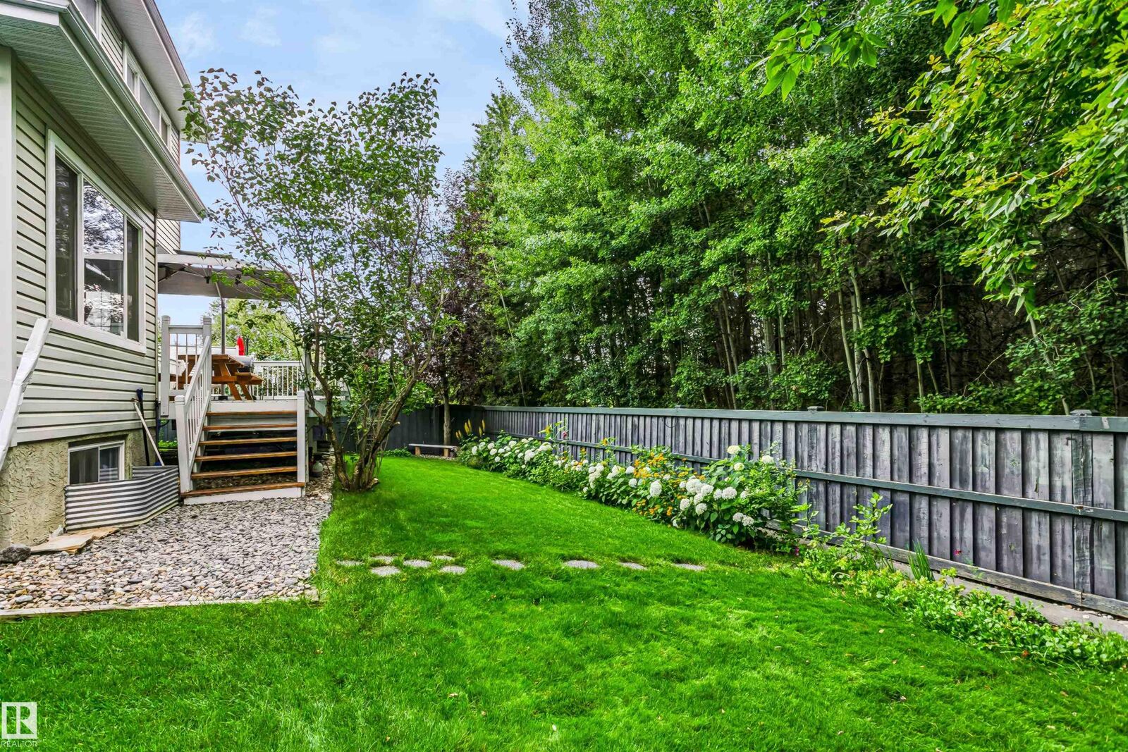 Property Photo:  1720 Robertson Place SW  AB T6W 1H8 