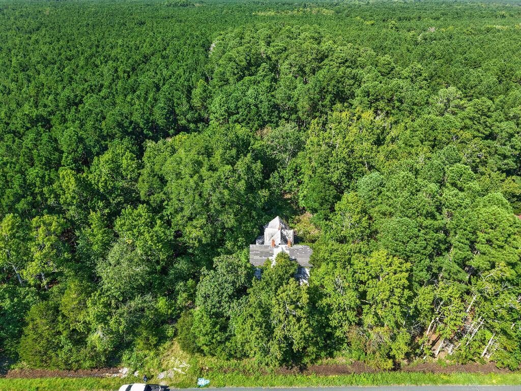 Property Photo: 24031 Belinda Rd VA 23426