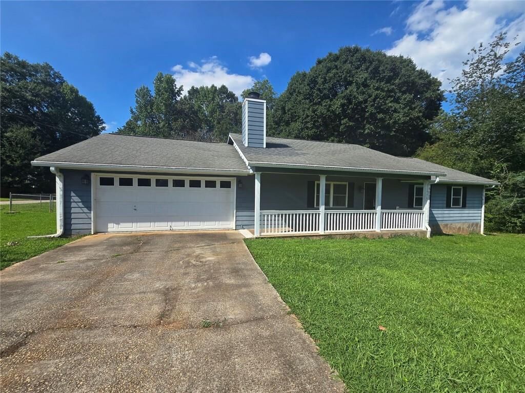 Property Photo:  122 Spring Valley Circle  GA 30281 