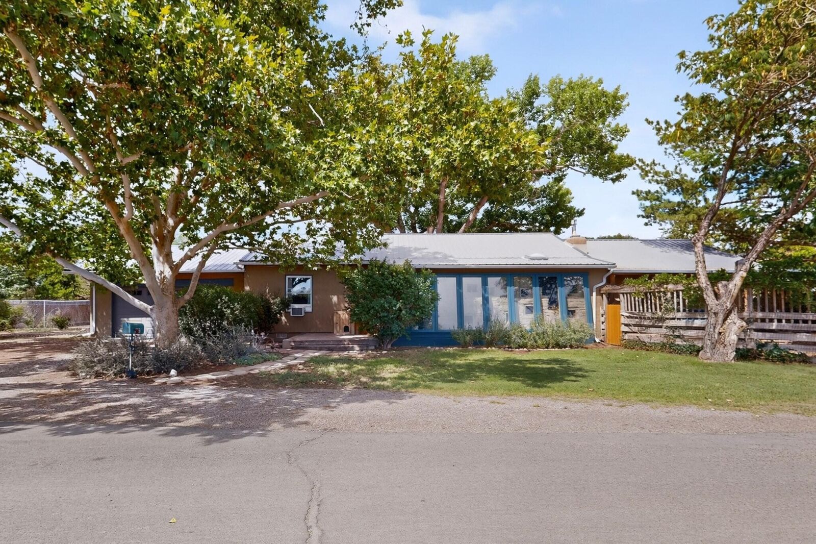 Property Photo:  105 Sombrero Loop NE  NM 87113 