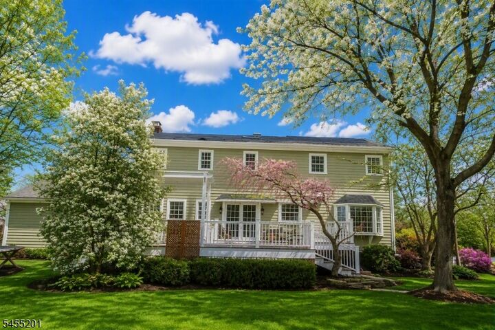 Property Photo:  522 Golf Links Dr  NJ 08807 