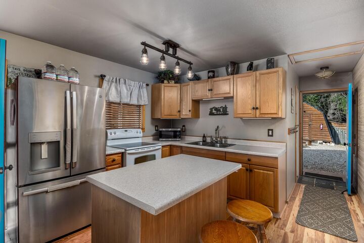 Property Photo:  2225 E Sidehill Dr  UT 84762 