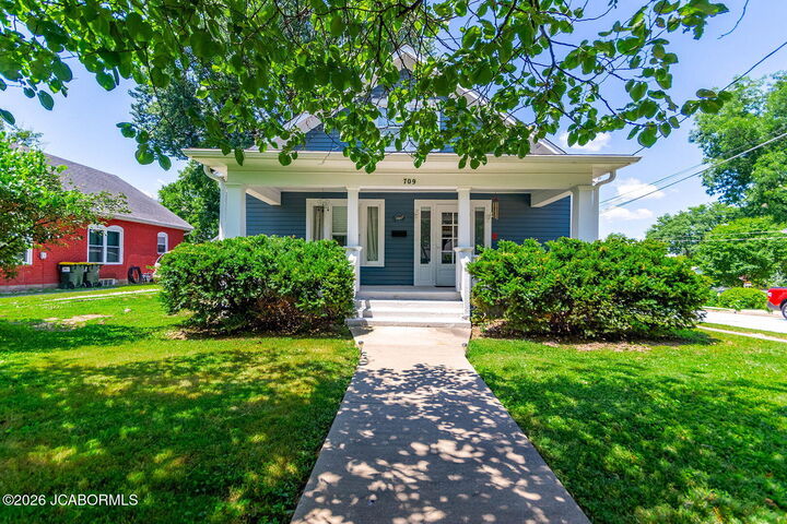 Property Photo:  709 Pendleton Avenue  MO 65233 
