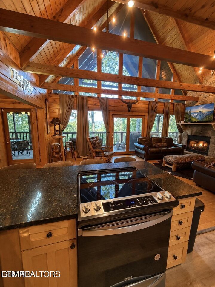 Property Photo:  3085 Perry Circle Rd  TN 37862 