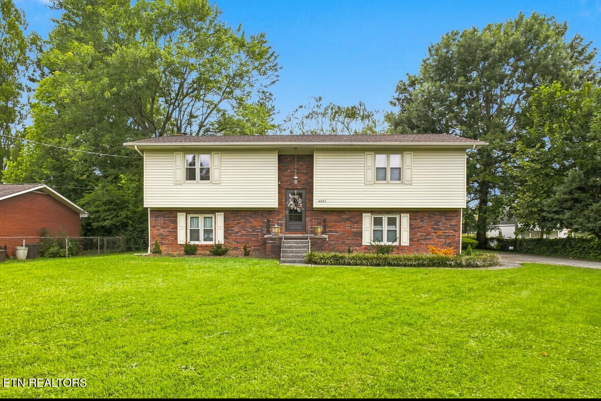 Property Photo: 4997 Beverly Rd TN 37918