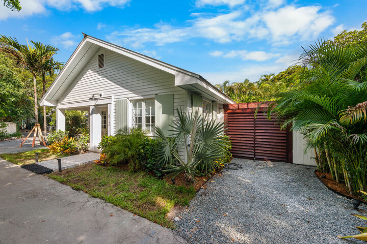 Property Photo:  812 Carsten Lane  FL 33040 