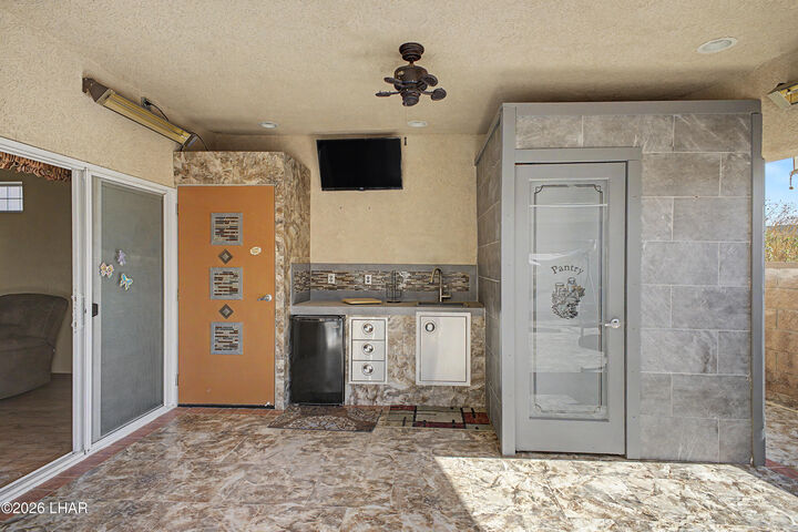 Property Photo:  1905 Victoria Farms Rd 151  AZ 86404 