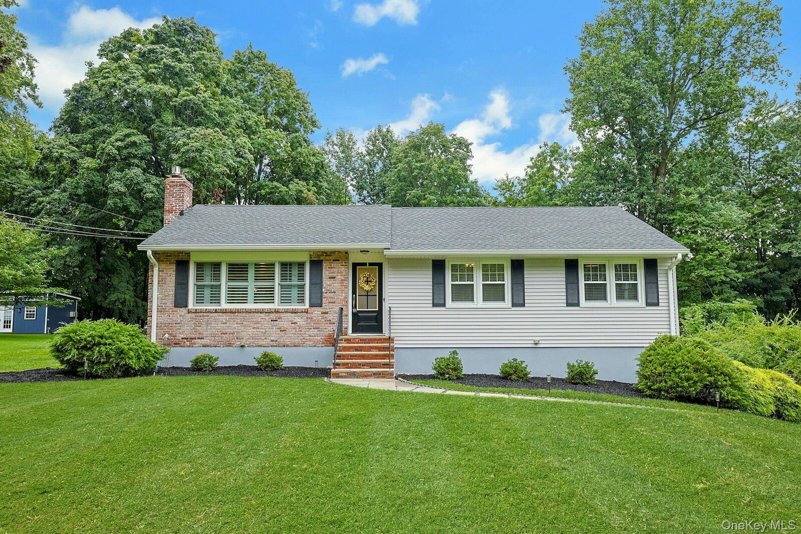 Property Photo:  5 Prides Crossing  NY 10956 
