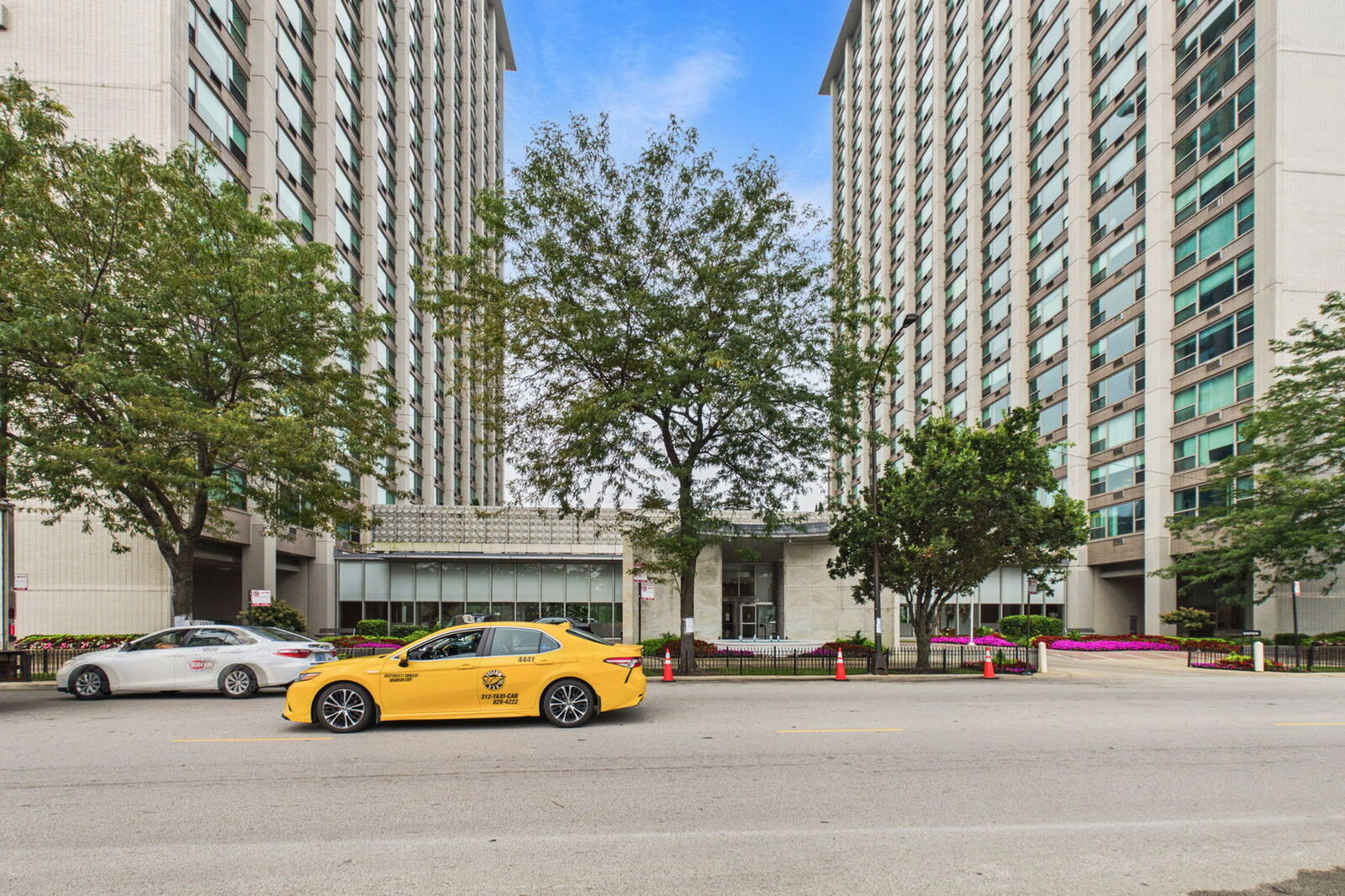 Property Photo:  3600 N Lake Shore Drive 2324  IL 60613 