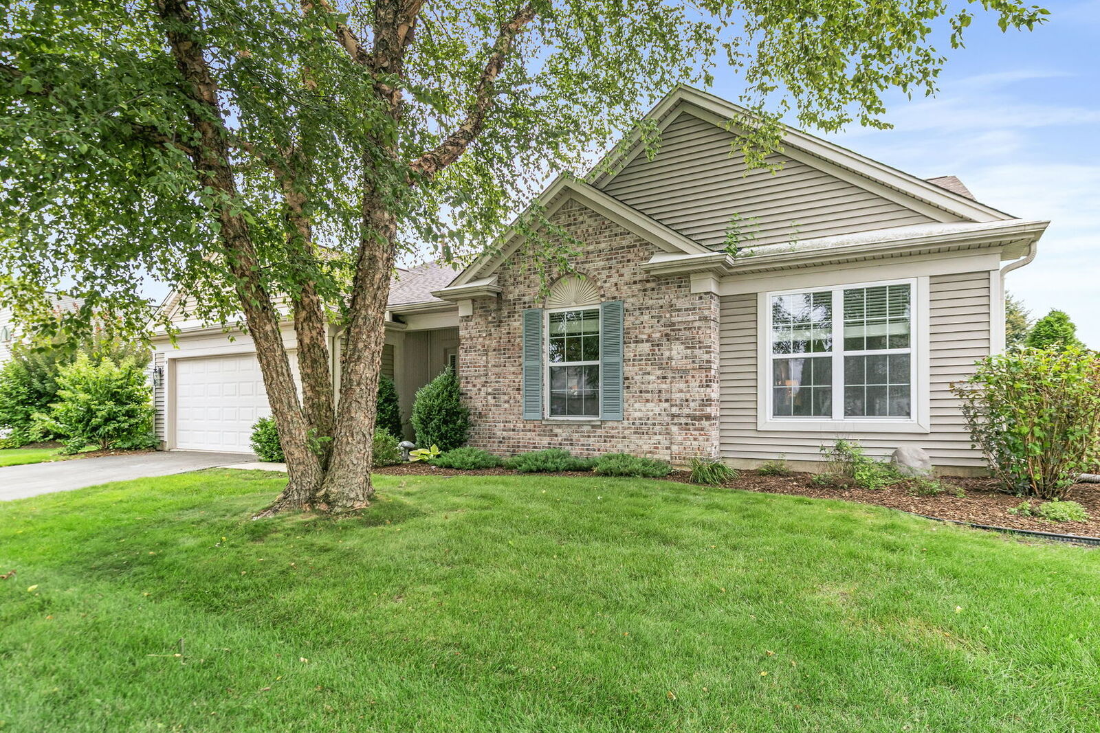 Property Photo:  13093 Farm Hill Drive  IL 60142 