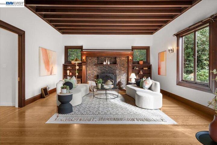 Property Photo:  1612 San Antonio Ave  CA 94501 