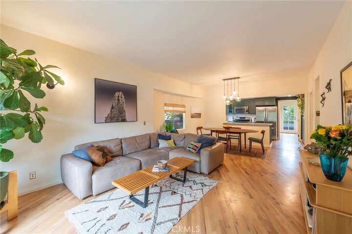 Property Photo:  2833 Elm  CA 90065 